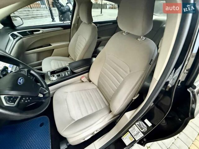 Черный Форд Фьюжн, объемом двигателя 1.5 л и пробегом 93 тыс. км за 12999 $, фото 63 на Automoto.ua