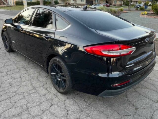 Черный Форд Фьюжн, объемом двигателя 2 л и пробегом 47 тыс. км за 9000 $, фото 5 на Automoto.ua