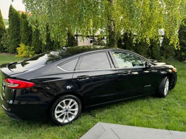 Черный Форд Фьюжн, объемом двигателя 2 л и пробегом 117 тыс. км за 8000 $, фото 1 на Automoto.ua