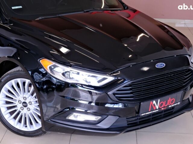Черный Форд Фьюжн, объемом двигателя 0 л и пробегом 121 тыс. км за 11900 $, фото 2 на Automoto.ua