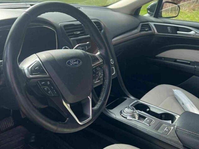 Чорний Форд Фьюжен, об'ємом двигуна 1.5 л та пробігом 126 тис. км за 13000 $, фото 5 на Automoto.ua