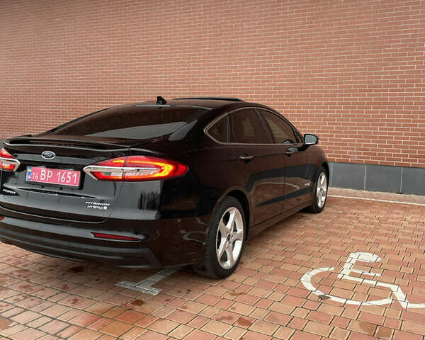 Черный Форд Фьюжн, объемом двигателя 2 л и пробегом 127 тыс. км за 14500 $, фото 5 на Automoto.ua
