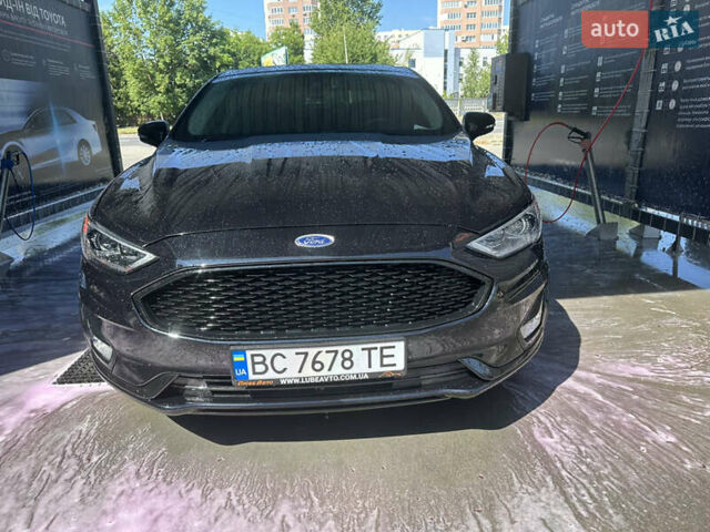 Форд Фьюжн 2019 в Львове на Automoto.ua Черный Форд Фьюжн, объемом двигателя 2 л и пробегом 111 тыс. км за 16900 $, фото 27 на Automoto.ua