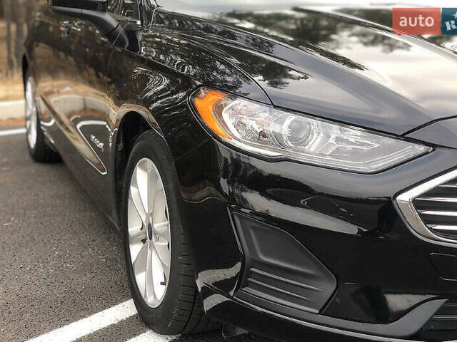 Черный Форд Фьюжн, объемом двигателя 2 л и пробегом 87 тыс. км за 16400 $, фото 2 на Automoto.ua