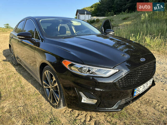 Форд Фьюжн 2019 в Львове на Automoto.ua Черный Форд Фьюжн, объемом двигателя 2 л и пробегом 111 тыс. км за 16900 $, фото 5 на Automoto.ua