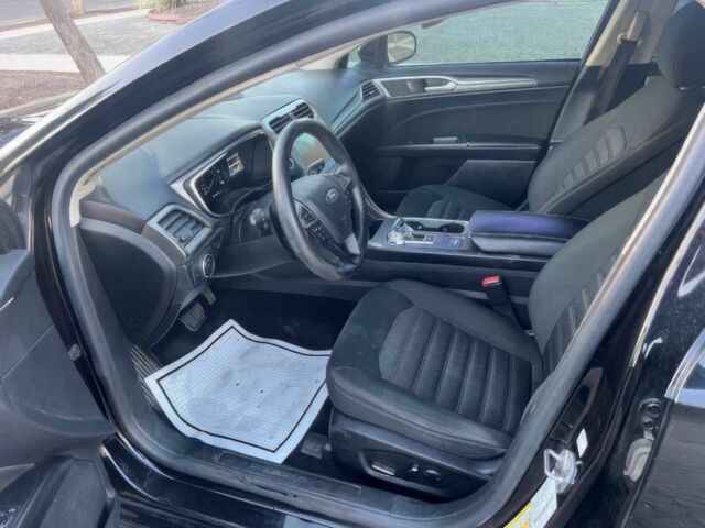 Черный Форд Фьюжн, объемом двигателя 2 л и пробегом 47 тыс. км за 9000 $, фото 8 на Automoto.ua