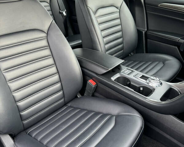 Черный Форд Фьюжн, объемом двигателя 1.5 л и пробегом 53 тыс. км за 15000 $, фото 8 на Automoto.ua