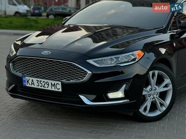 Черный Форд Фьюжн, объемом двигателя 2 л и пробегом 114 тыс. км за 9900 $, фото 2 на Automoto.ua