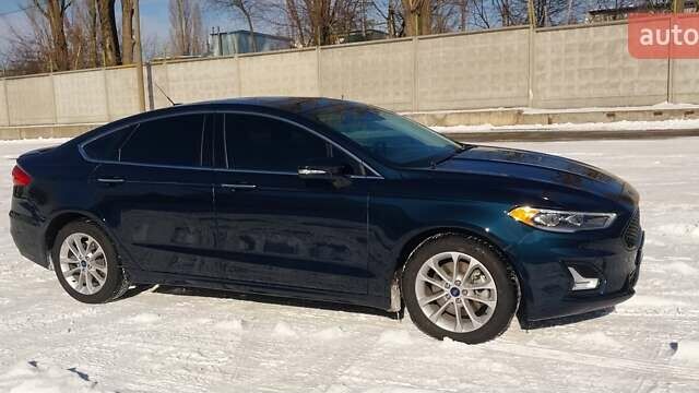 Черный Форд Фьюжн, объемом двигателя 2 л и пробегом 82 тыс. км за 17999 $, фото 1 на Automoto.ua