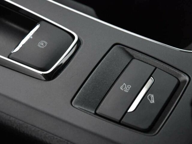 Черный Форд Фьюжн, объемом двигателя 2 л и пробегом 120 тыс. км за 9000 $, фото 9 на Automoto.ua