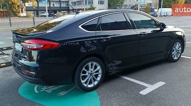 Форд Фьюжн 2020 в Киеве на Automoto.ua Черный Форд Фьюжн, объемом двигателя 2 л и пробегом 71 тыс. км за 19300 $, фото 17 на Automoto.ua