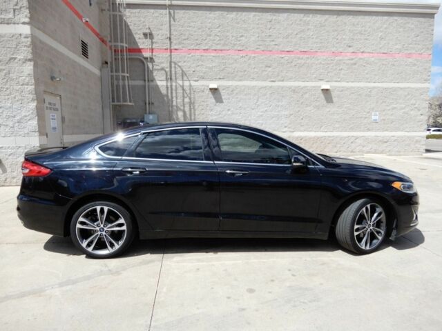 Черный Форд Фьюжн, объемом двигателя 2 л и пробегом 41 тыс. км за 15000 $, фото 3 на Automoto.ua