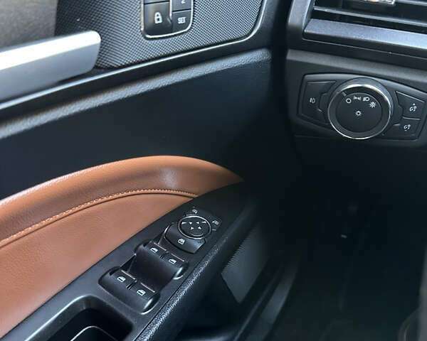 Черный Форд Фьюжн, объемом двигателя 2 л и пробегом 64 тыс. км за 17900 $, фото 15 на Automoto.ua