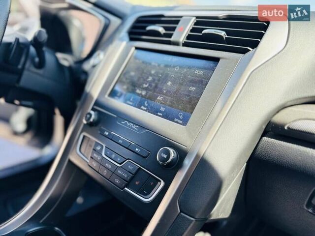 Черный Форд Фьюжн, объемом двигателя 2 л и пробегом 45 тыс. км за 14950 $, фото 36 на Automoto.ua