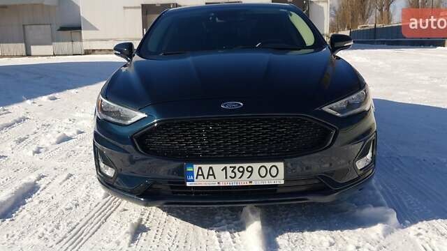 Черный Форд Фьюжн, объемом двигателя 2 л и пробегом 82 тыс. км за 17999 $, фото 2 на Automoto.ua