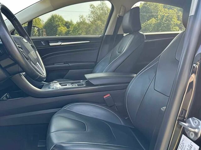 Черный Форд Фьюжн, объемом двигателя 2 л и пробегом 46 тыс. км за 6500 $, фото 7 на Automoto.ua