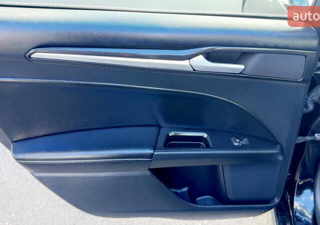 Черный Форд Фьюжн, объемом двигателя 2 л и пробегом 145 тыс. км за 14500 $, фото 9 на Automoto.ua