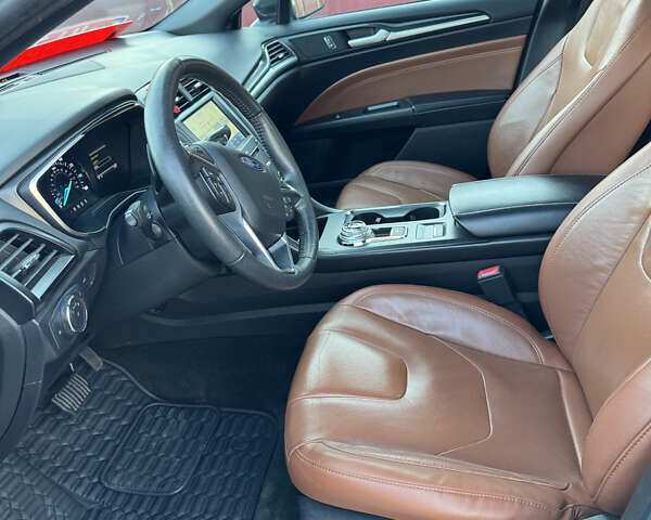 Черный Форд Фьюжн, объемом двигателя 2 л и пробегом 139 тыс. км за 15500 $, фото 15 на Automoto.ua