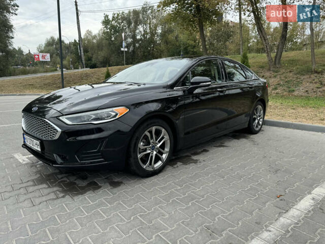 Черный Форд Фьюжн, объемом двигателя 1.5 л и пробегом 53 тыс. км за 15000 $, фото 1 на Automoto.ua