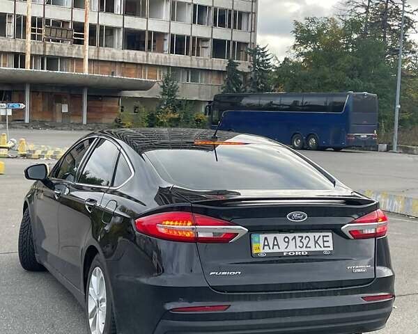 Форд Фьюжн 2020 в Киеве на Automoto.ua Черный Форд Фьюжн, объемом двигателя 2 л и пробегом 71 тыс. км за 19300 $, фото 7 на Automoto.ua