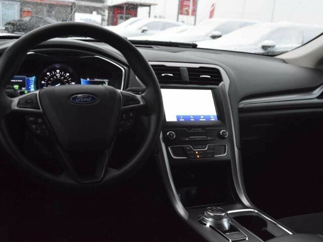 Черный Форд Фьюжн, объемом двигателя 2 л и пробегом 120 тыс. км за 9000 $, фото 4 на Automoto.ua