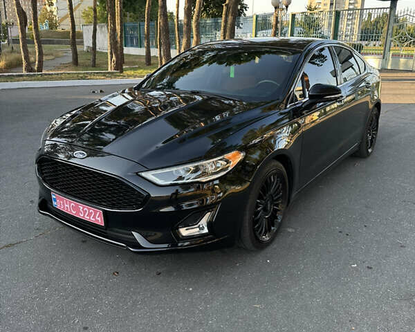 Черный Форд Фьюжн, объемом двигателя 2 л и пробегом 64 тыс. км за 17900 $, фото 1 на Automoto.ua