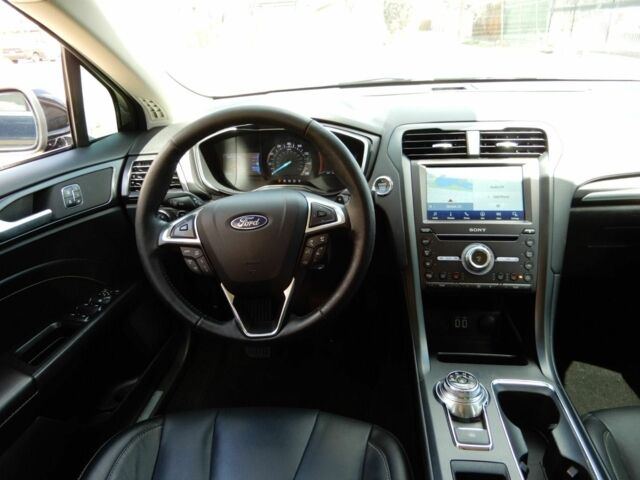 Черный Форд Фьюжн, объемом двигателя 2 л и пробегом 41 тыс. км за 15000 $, фото 16 на Automoto.ua