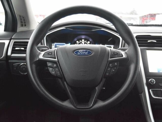 Черный Форд Фьюжн, объемом двигателя 2 л и пробегом 120 тыс. км за 9000 $, фото 5 на Automoto.ua