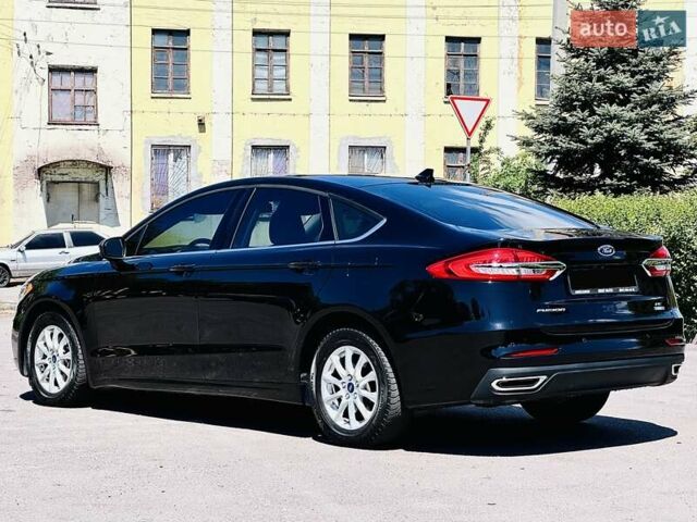 Форд Фьюжн 2020 в Днепре (Днепропетровске) на Automoto.ua Черный Форд Фьюжн, объемом двигателя 2 л и пробегом 45 тыс. км за 14900 $, фото 3 на Automoto.ua