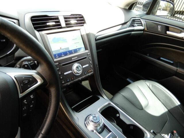 Черный Форд Фьюжн, объемом двигателя 2 л и пробегом 41 тыс. км за 15000 $, фото 13 на Automoto.ua