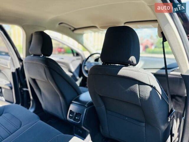 Черный Форд Фьюжн, объемом двигателя 2 л и пробегом 45 тыс. км за 14700 $, фото 71 на Automoto.ua