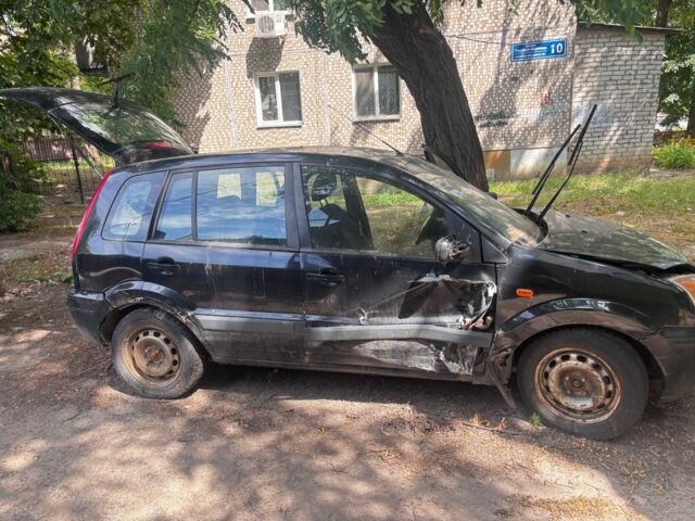 Чорний Форд Фьюжен, об'ємом двигуна 1.6 л та пробігом 170 тис. км за 2299 $, фото 3 на Automoto.ua