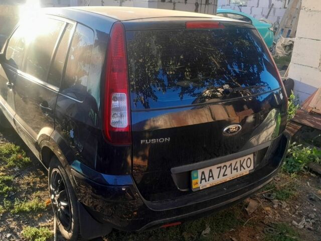 Черный Форд Фьюжн, объемом двигателя 1.6 л и пробегом 130 тыс. км за 5100 $, фото 4 на Automoto.ua