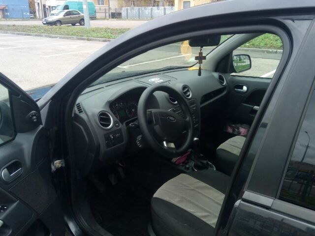 Черный Форд Фьюжн, объемом двигателя 1.6 л и пробегом 213 тыс. км за 6100 $, фото 23 на Automoto.ua