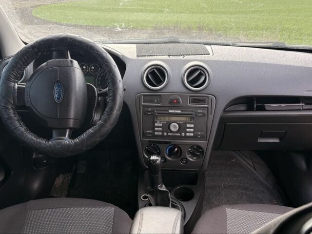 Черный Форд Фьюжн, объемом двигателя 1.4 л и пробегом 290 тыс. км за 4500 $, фото 3 на Automoto.ua