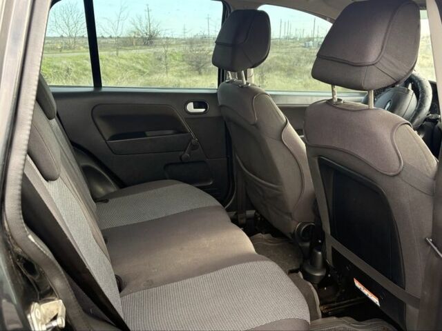 Черный Форд Фьюжн, объемом двигателя 1.4 л и пробегом 290 тыс. км за 4500 $, фото 4 на Automoto.ua