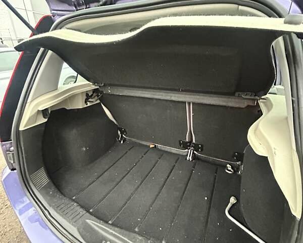 Фиолетовый Форд Фьюжн, объемом двигателя 1.39 л и пробегом 111 тыс. км за 4500 $, фото 10 на Automoto.ua