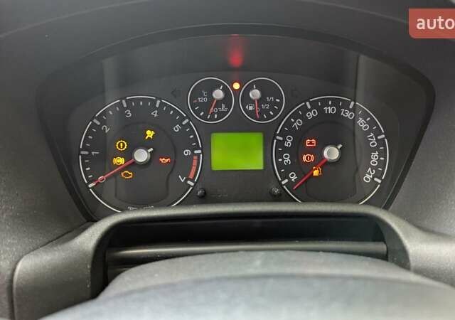 Фіолетовий Форд Фьюжен, об'ємом двигуна 1.4 л та пробігом 241 тис. км за 3900 $, фото 19 на Automoto.ua