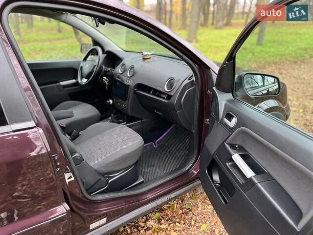 Фіолетовий Форд Фьюжен, об'ємом двигуна 1.6 л та пробігом 180 тис. км за 6500 $, фото 10 на Automoto.ua
