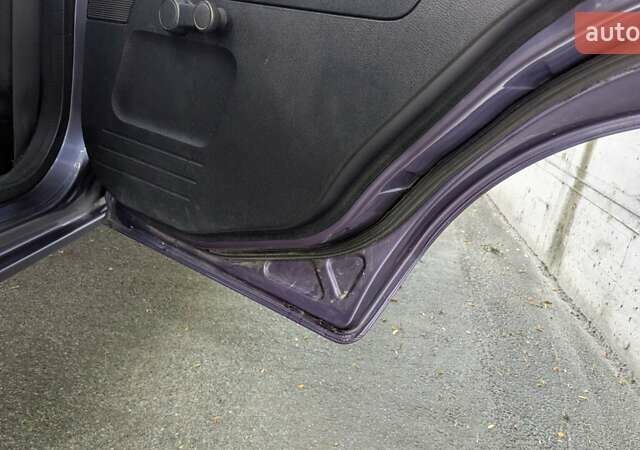 Фіолетовий Форд Фьюжен, об'ємом двигуна 1.4 л та пробігом 241 тис. км за 3900 $, фото 8 на Automoto.ua