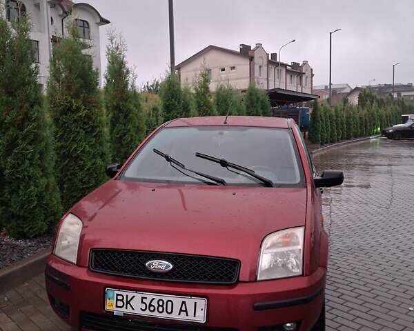 Червоний Форд Фьюжен, об'ємом двигуна 1.6 л та пробігом 165 тис. км за 3350 $, фото 2 на Automoto.ua