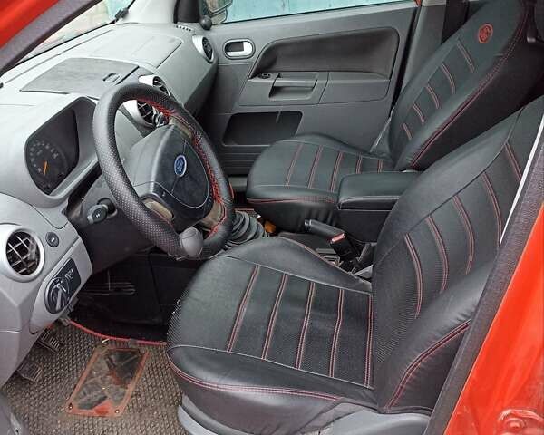 Червоний Форд Фьюжен, об'ємом двигуна 1.39 л та пробігом 150 тис. км за 4200 $, фото 5 на Automoto.ua