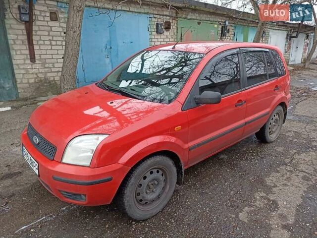 Червоний Форд Фьюжен, об'ємом двигуна 1.39 л та пробігом 150 тис. км за 4200 $, фото 1 на Automoto.ua