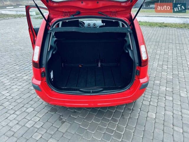 Червоний Форд Фьюжен, об'ємом двигуна 1.4 л та пробігом 170 тис. км за 4800 $, фото 10 на Automoto.ua