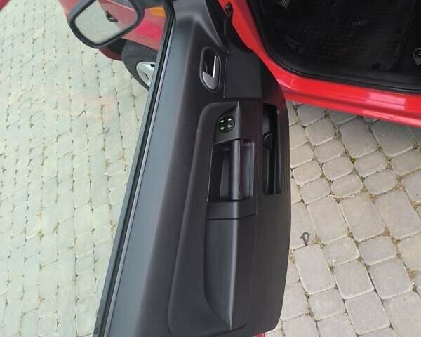 Форд Фьюжн 2006 в Теплике на Automoto.ua Красный Форд Фьюжн, объемом двигателя 1.4 л и пробегом 170 тыс. км за 5200 $, фото 10 на Automoto.ua