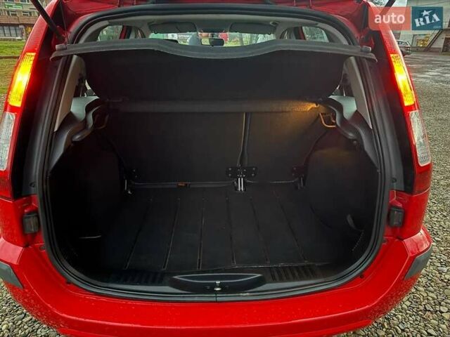 Красный Форд Фьюжн, объемом двигателя 1.4 л и пробегом 197 тыс. км за 4850 $, фото 14 на Automoto.ua