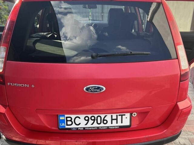 Красный Форд Фьюжн, объемом двигателя 1.6 л и пробегом 290 тыс. км за 4800 $, фото 2 на Automoto.ua