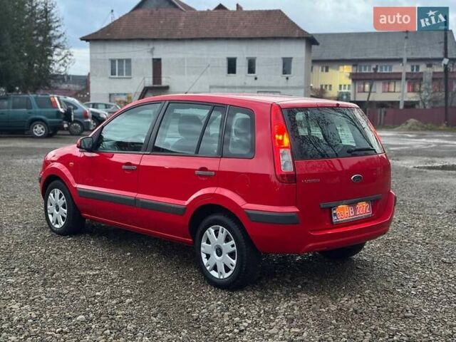 Красный Форд Фьюжн, объемом двигателя 1.4 л и пробегом 197 тыс. км за 4850 $, фото 5 на Automoto.ua
