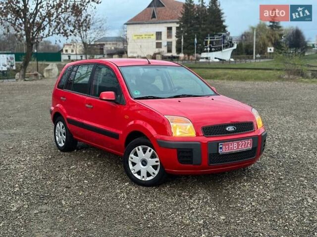 Красный Форд Фьюжн, объемом двигателя 1.4 л и пробегом 197 тыс. км за 4850 $, фото 6 на Automoto.ua