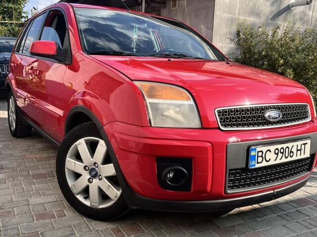 Красный Форд Фьюжн, объемом двигателя 1.6 л и пробегом 290 тыс. км за 4800 $, фото 9 на Automoto.ua